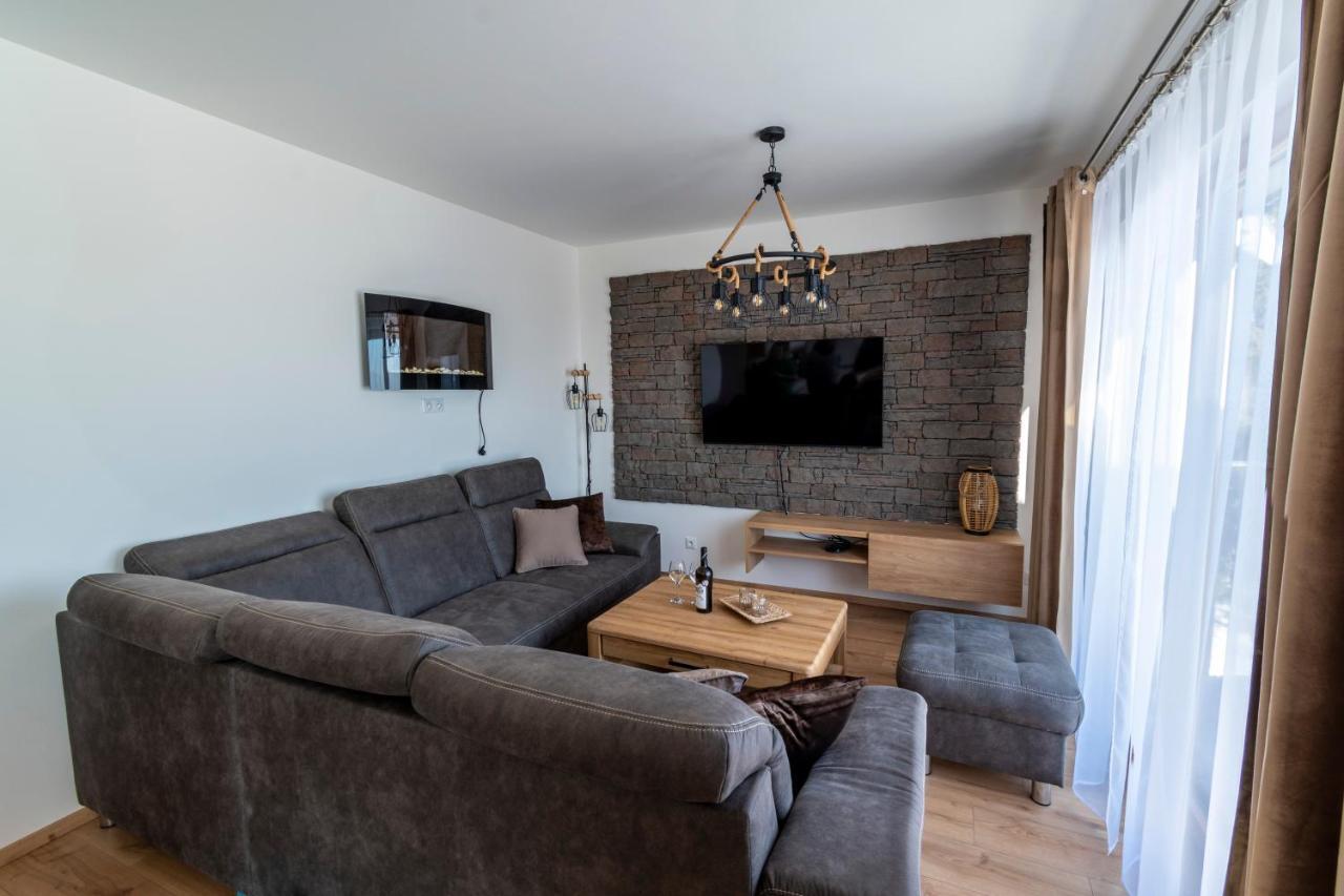 Apartman Jesienka, Hillside Dolny Kubin Exteriör bild