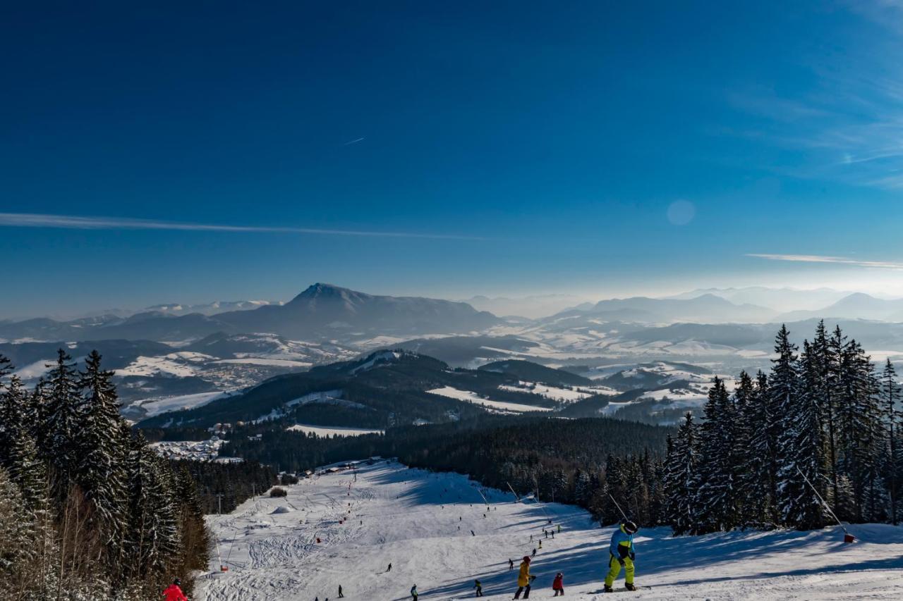 Apartman Jesienka, Hillside Dolny Kubin Exteriör bild